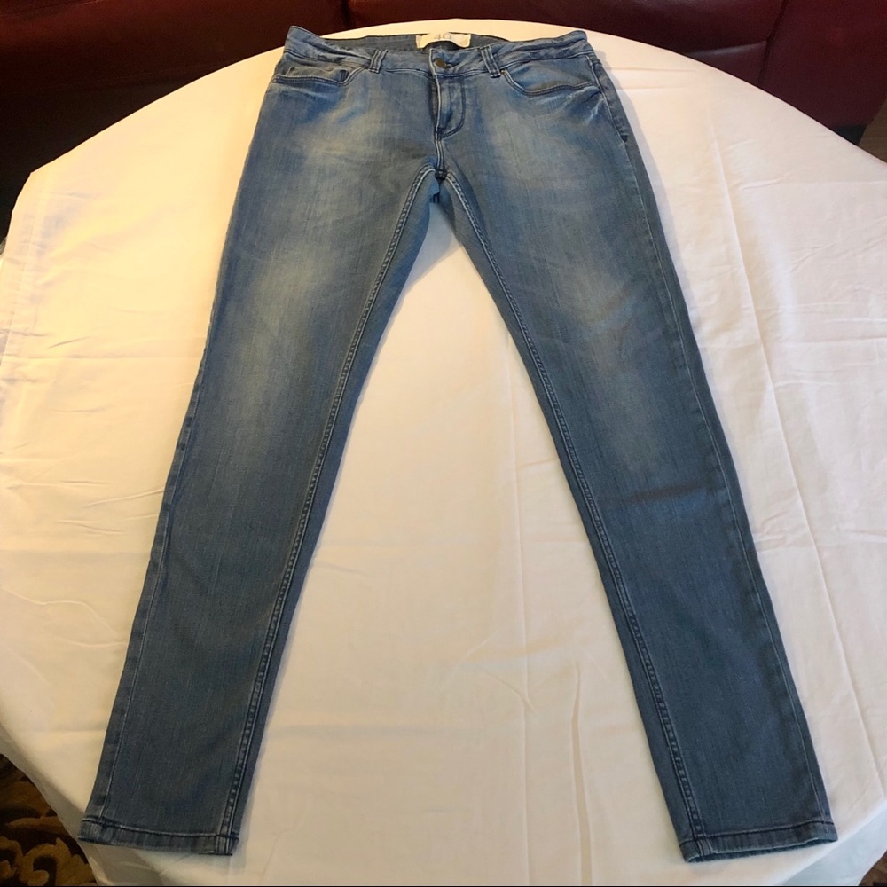 Zara jeans